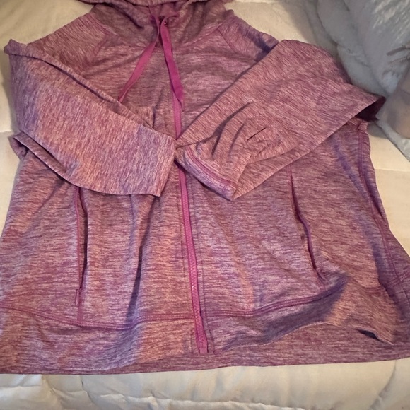 Champion Tops - Champion XL Woman’s Sweatshirt